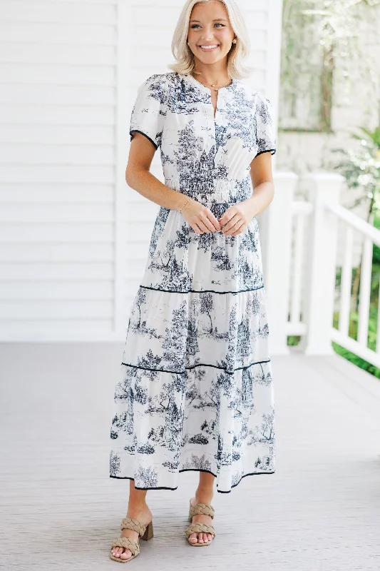 Bonus Savings Share Your Happiness Black Toile Maxi Dress