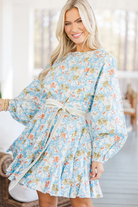 Weekend Deal Stay Close Light Blue Floral Dress