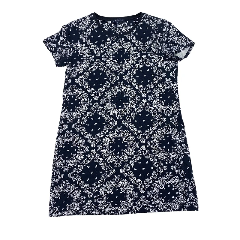 Price Buster Blue & White Dress Casual Short Tommy Hilfiger, Size L
