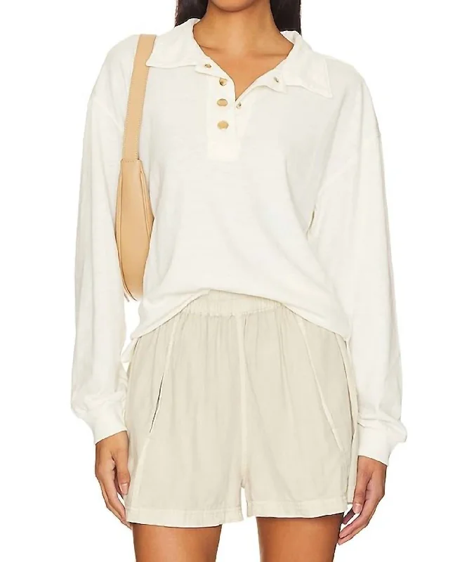 Early Access Banks Relaxed Snap Tee In Off White